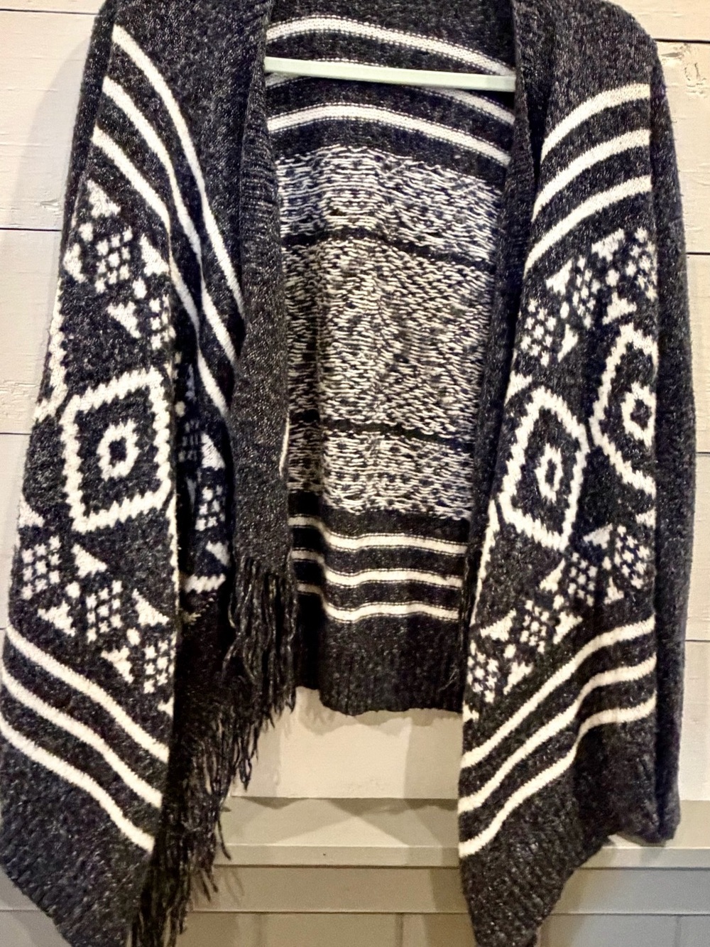 Hollister M Black Cream Aztec Fringe Open Cardigan Sweater